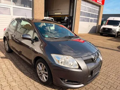 Gebraucht Toyota Auris 97 PS (71 kW) 2007 Andere farben Kleinwagen