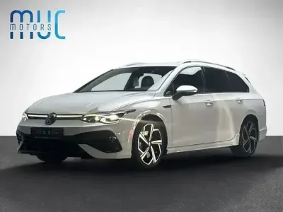 Gebraucht VW Golf VIII R 320 PS (235 kW) 2022 Pure white Kombi