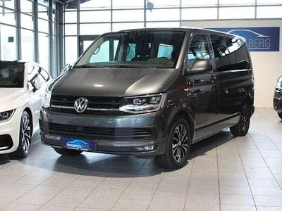Grau Gebraucht 2017 VW Multivan Van | 33.900 € (Guter Preis)
