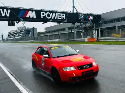 Gebraucht Audi S3 Sport 350 PS (257 kW) 2001 Rot Kleinwagen