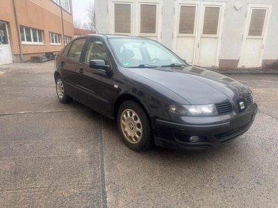 Gebraucht Seat Leon 101 PS (74 kW) 2000 Schwarz Kleinwagen