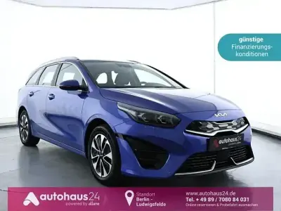 Gebraucht Kia Ceed Spirit 141 PS (103 kW) 2022 Blau Kleinwagen