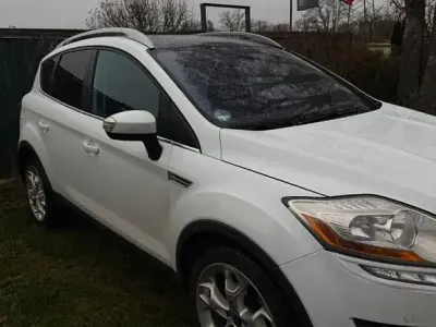 Gebraucht Ford Kuga Titanium 163 PS (119 kW) 2010 Weiß SUV