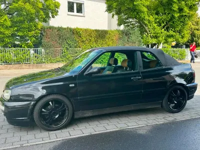Gebraucht VW Golf Cabriolet 70 PS (51 kW) 1996 Schwarz Cabrio