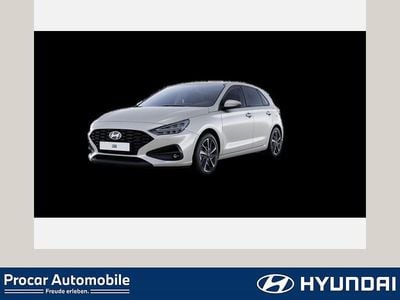 Neu Hyundai i30 99 PS (72 kW) 2025 Silber Limousine