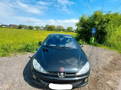 Gebraucht Peugeot 206 CC 136 PS (100 kW) 2005 Schwarz Cabrio