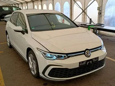 Gebraucht VW Golf VII GTE 245 PS (180 kW) 2021 Pure white Kleinwagen