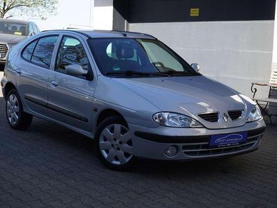 Usata Renault Mégane II Expression 107 CV (78 kW) 2002 Grigio Berlina