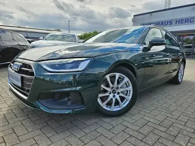Gebraucht Audi A4 Sport 265 PS (194 kW) 2023 Grün Kombi