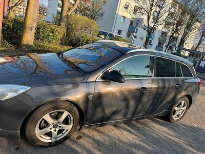 Second-hand Opel Insignia Edition 160 CP (117 kW) 2013 Gri Break
