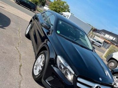 gebraucht Mercedes GLA180 