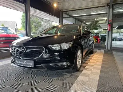 Gebraucht Opel Insignia Business Edition 136 PS (100 kW) 2018 Onyx schwarz (metallic) Limousine