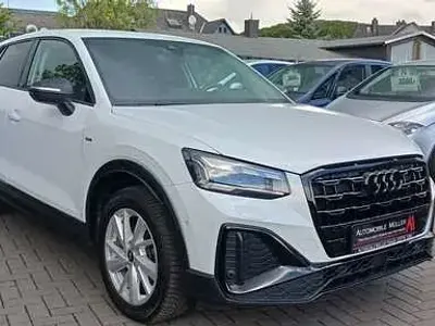 Gebraucht Audi Q2 S-Line 150 PS (110 kW) 2023 Weiß metallic SUV