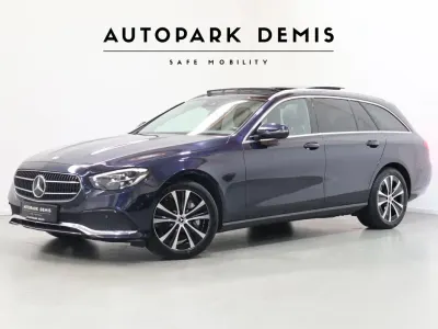 Używany Mercedes E300 194 KM (142 kW) 2022 Niebieski Kombi