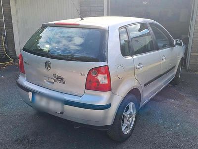 Silber Gebraucht 2002 VW Polo Kleinwagen | 1.500 € (Fairer Preis)