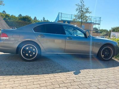 BMW 740