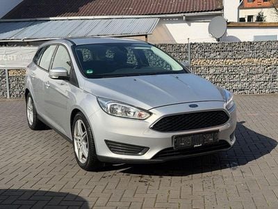 Gebraucht Ford Focus 101 PS (74 kW) 2017 Silber Kombi