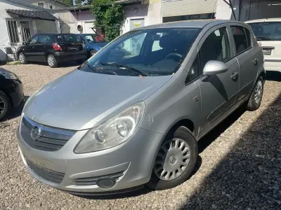 Gebraucht Opel Corsa Basis 80 PS (58 kW) 2006 Silber Kleinwagen