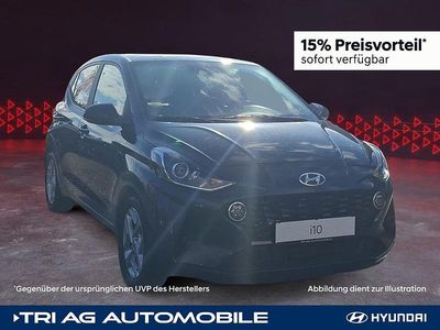 Gebraucht Hyundai i10 GO! 67 PS (49 kW) 2023 Aurora grey / met (metallic) Kleinwagen
