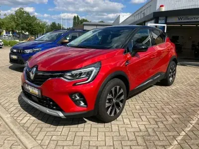 Gebraucht Renault Captur Techno 140 PS (102 kW) 2023 Rot SUV