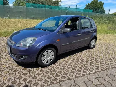 Gebraucht Ford Fiesta 68 PS (50 kW) 2006 Andere farben Kleinwagen