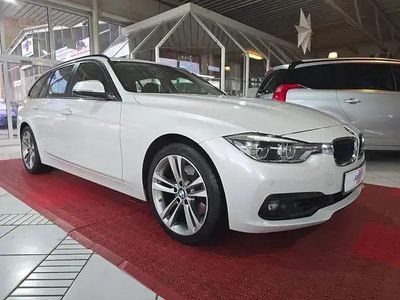 Usata BMW 330 Advantage 258 CV (189 kW) 2018 Bianco Berlina