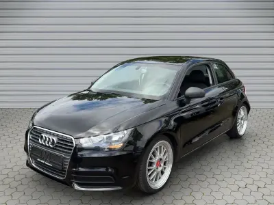 Gebraucht Audi A1 Attraction 86 PS (63 kW) 2011 Schwarz Kleinwagen