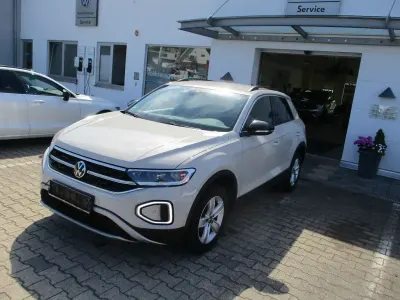 Gebraucht VW T-Roc Move 150 PS (110 kW) 2024 Grau SUV