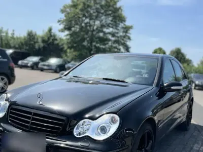 Gebraucht Mercedes C320 224 PS (164 kW) 2006 Schwarz Limousine
