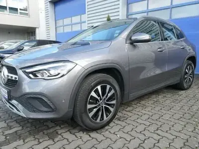 Używany Mercedes GLA180 Style 116 KM (85 kW) 2022 Szary SUV