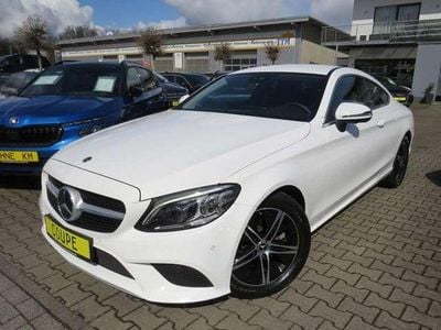 Gebraucht Mercedes C220 Avantgarde 203 PS (149 kW) 2020 Polarweiss  unilack Coupé