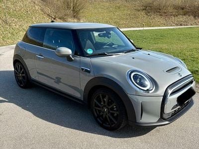 Gebraucht Mini Cooper SE Essential 135 kW (184 PS) 2021 Grau Kleinwagen