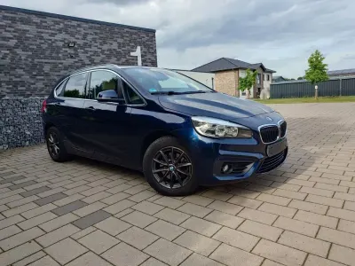 Gebraucht BMW 218 Active Tourer Luxury Line 150 PS (110 kW) 2014 Blau Van / Kleinbus