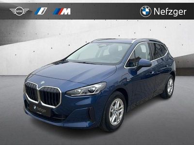 Blau Gebraucht 2022 BMW 225 Active Tourer Van / Kleinbus | 29.900 € (Fairer Preis)