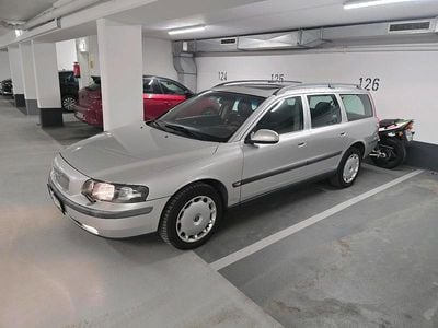 Gebraucht Volvo V70 200 PS (147 kW) 2001 Silber Kombi