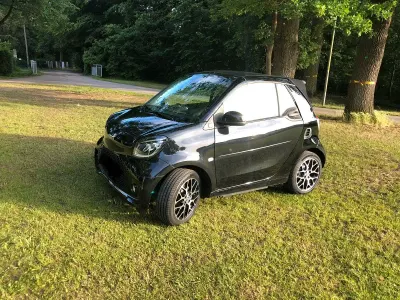 Gebraucht Smart ForTwo Coupé 60 kW (82 PS) 2022 Schwarz Cabrio