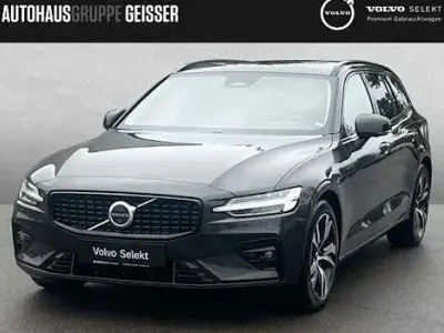 Gebraucht Volvo V60 Plus 197 PS (144 kW) 2025 Platinum grau Kombi
