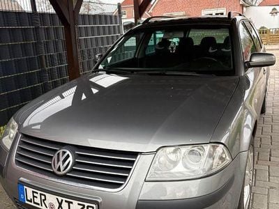 Gebraucht VW Passat 101 PS (74 kW) 2003 Grau Kombi