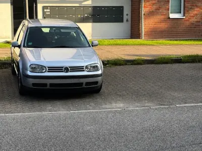 Gebraucht VW Golf IV 102 PS (75 kW) 2002 Silber Kleinwagen