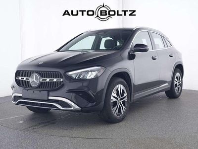 Gebraucht Mercedes GLA200 Progressive 163 PS (119 kW) 2024 Kosmosschwarz SUV