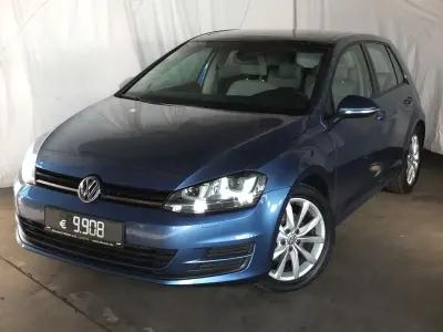 Gebraucht VW Golf VII Comfortline 105 PS (77 kW) 2013 Blau Limousine