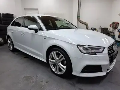 Gebraucht Audi A3 Comfort 150 PS (110 kW) 2018 Gletscherweiss Limousine