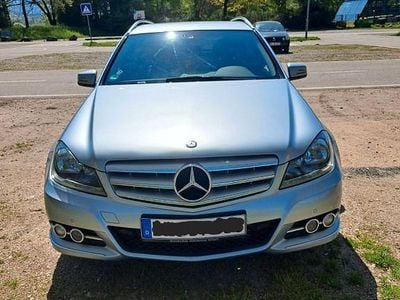 Gebraucht Mercedes C220 Avantgarde 170 PS (125 kW) 2014 Silber Kombi
