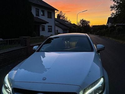 Weiß Gebraucht 2016 Mercedes C400 AMG line Coupé | 29.999 € (Fairer Preis)
