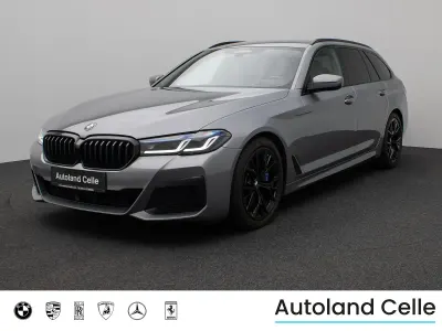 Gebraucht BMW 540 Performance 340 PS (250 kW) 2023 Skyscraper grau metallic schwarz Limousine