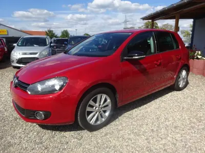 Gebraucht VW Golf VI Style 105 PS (77 kW) 2011 Rot Kleinwagen