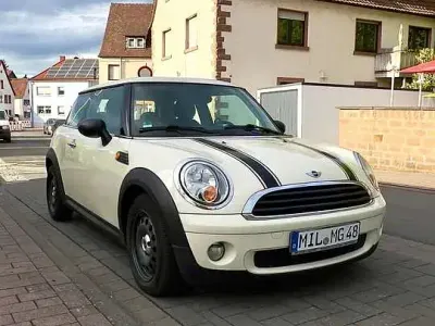 Usata Mini ONE 75 CV (55 kW) 2009 Bianco Utilitaria