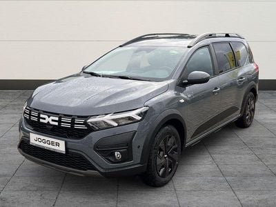 Neu Dacia Jogger Expression 141 PS (103 kW) 2025 Grau Van / Kleinbus
