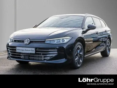 Gebraucht VW Passat Elegance 177 PS (130 kW) 2026 Schwarz Kombi