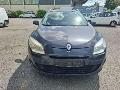 Używany Renault Mégane GrandTour Dynamique 110 KM (80 kW) 2009 Szary Kombi